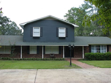 house built in 1975 has metal insulation|living in a house built in 1978.